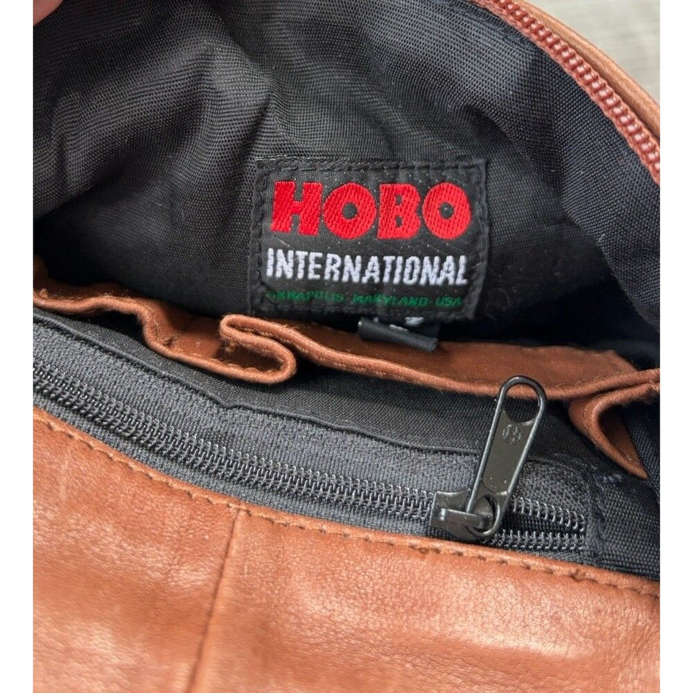 Hobo International Brown Leather Pouch Bag Purse Zip Boho Hippie Festival - Picture 6 of 9